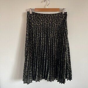 Banana Republic Olive Green and Black Pleated A-Line Skirt